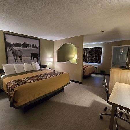 Super 8 By Wyndham Arkadelphia Caddo Valley Area Bagian luar foto