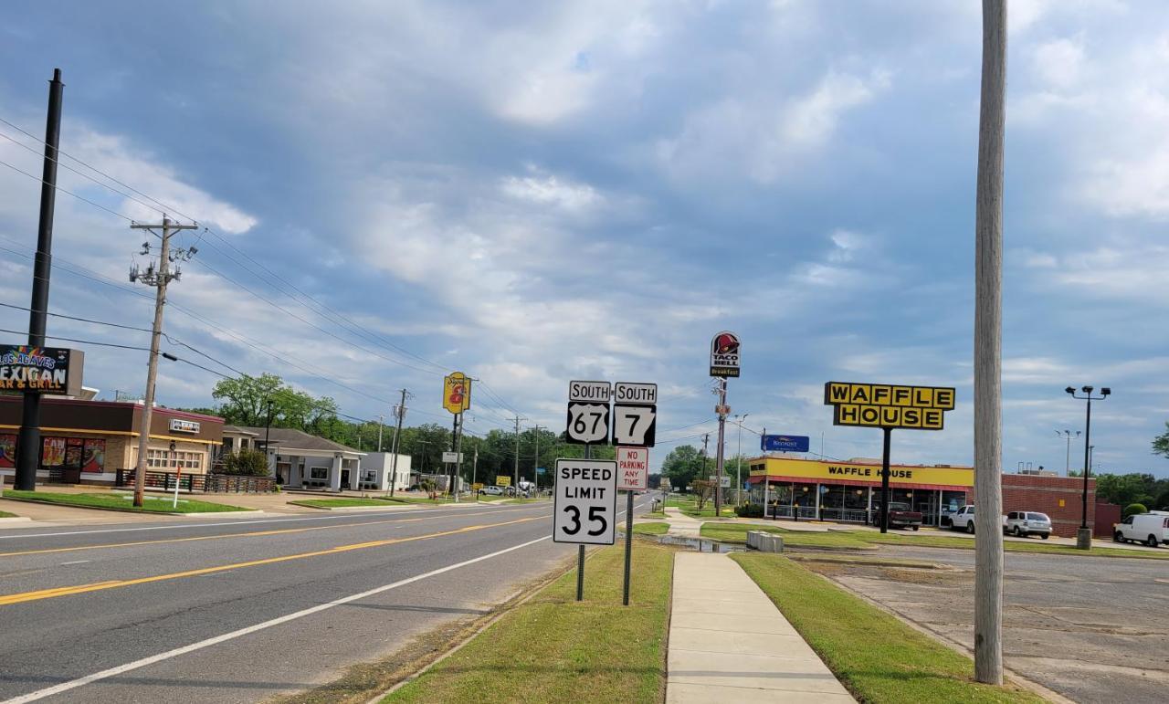 Super 8 By Wyndham Arkadelphia Caddo Valley Area Bagian luar foto