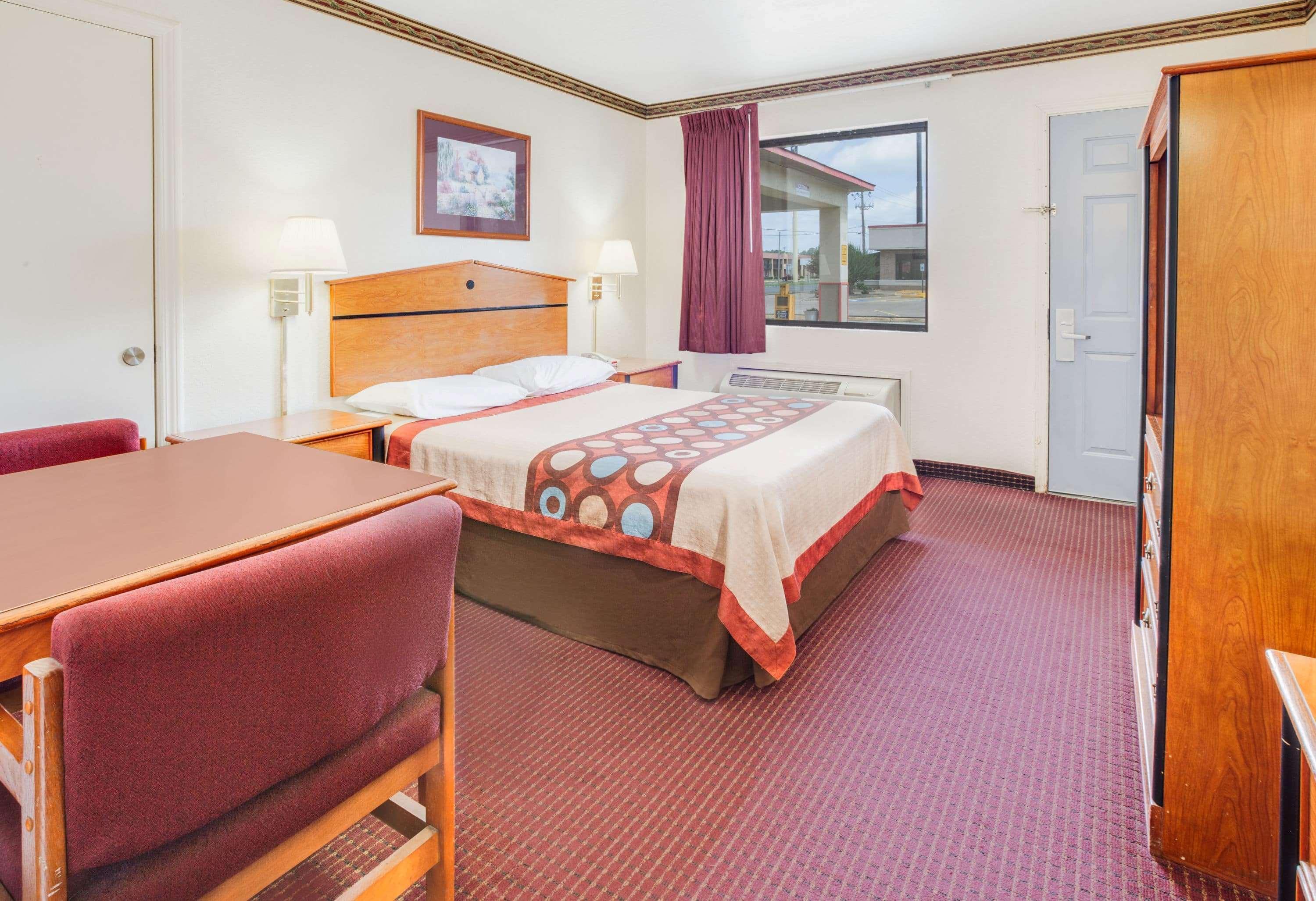 Super 8 By Wyndham Arkadelphia Caddo Valley Area Bagian luar foto