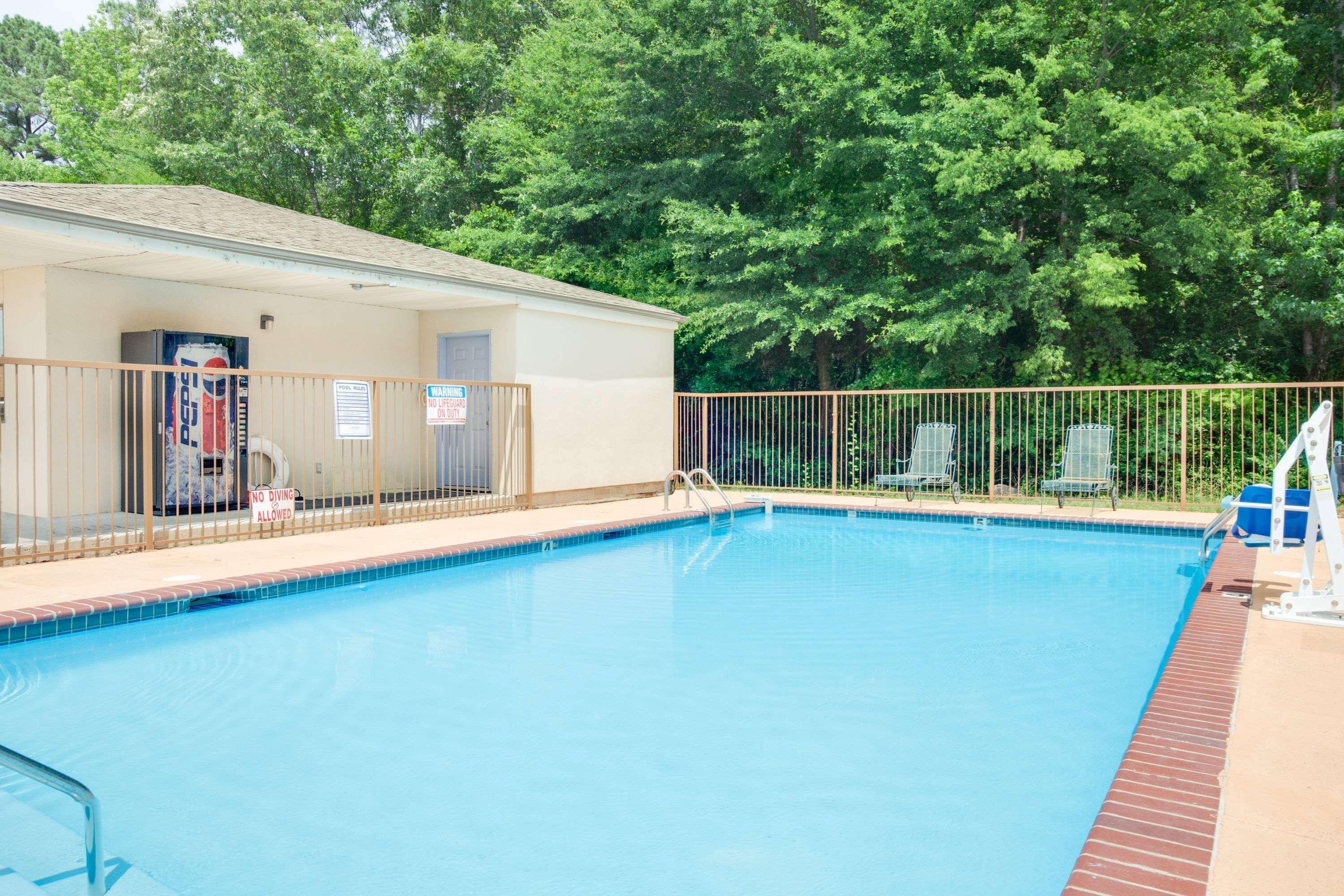 Super 8 By Wyndham Arkadelphia Caddo Valley Area Bagian luar foto
