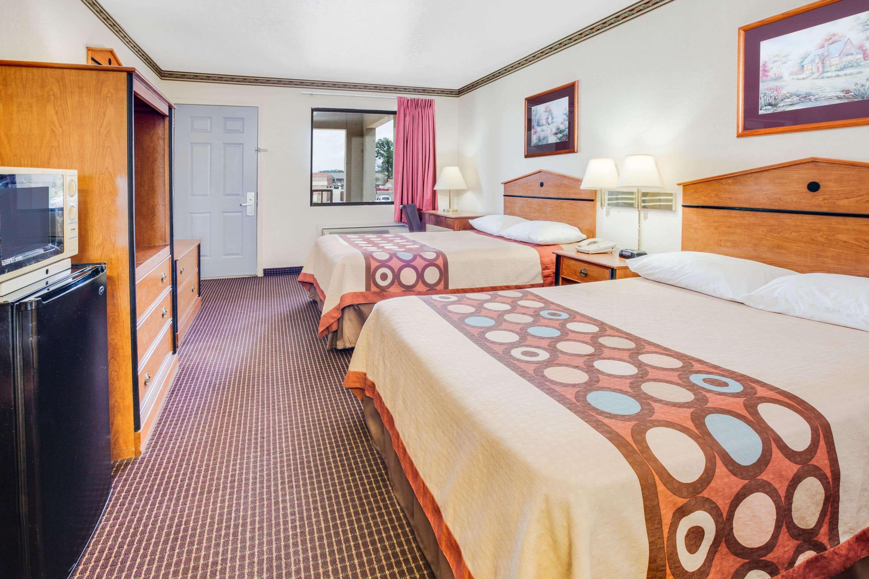 Super 8 By Wyndham Arkadelphia Caddo Valley Area Bagian luar foto
