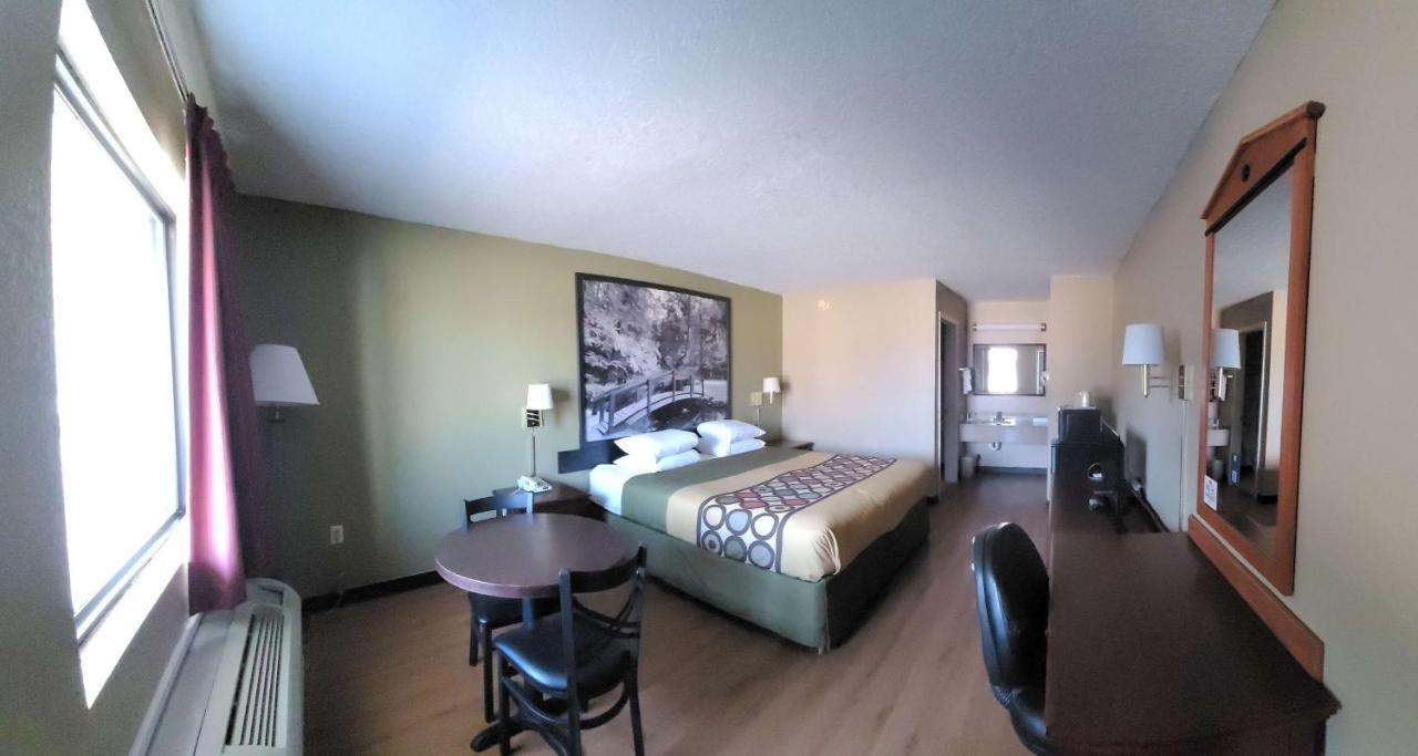 Super 8 By Wyndham Arkadelphia Caddo Valley Area Bagian luar foto