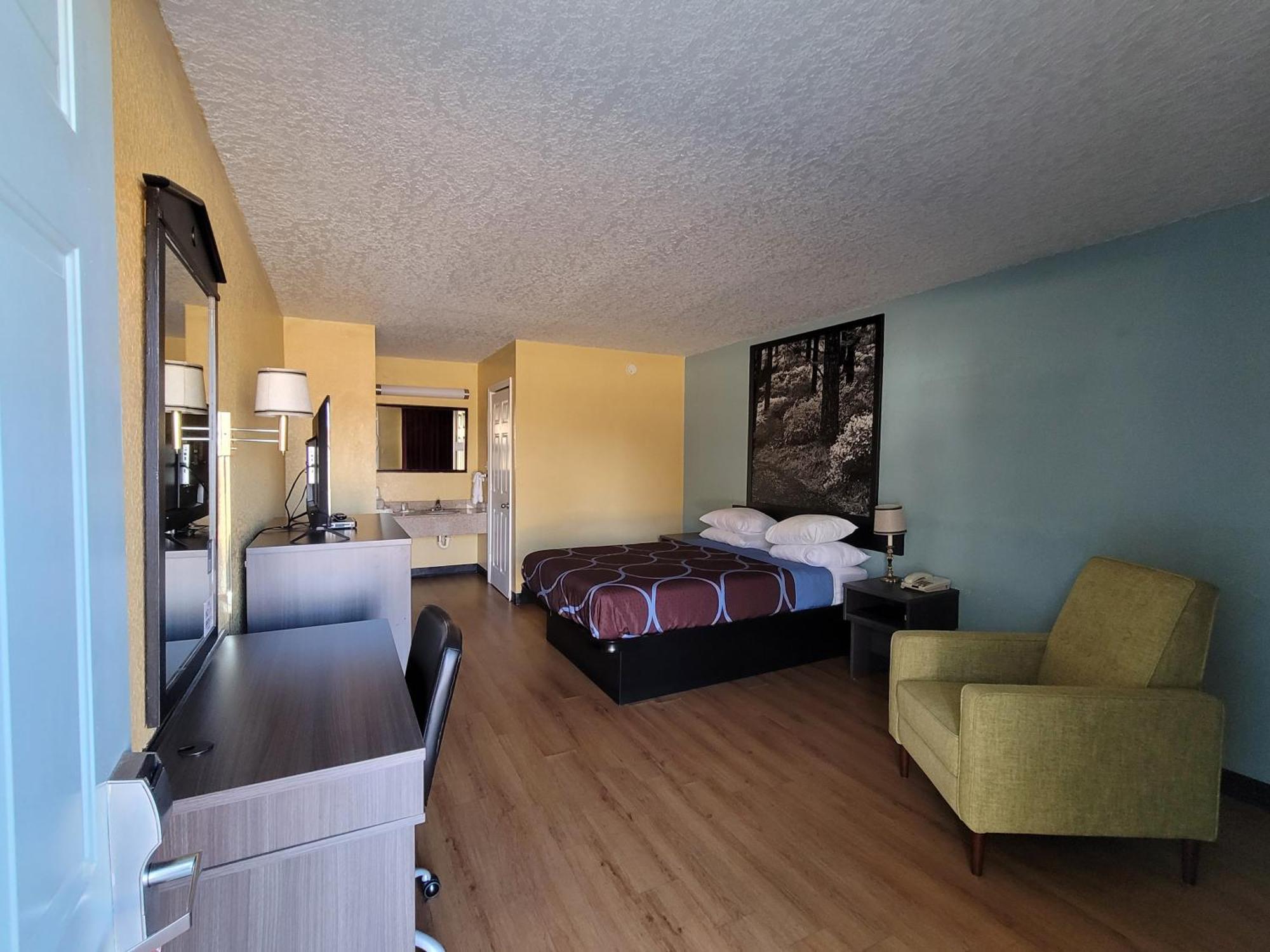 Super 8 By Wyndham Arkadelphia Caddo Valley Area Bagian luar foto