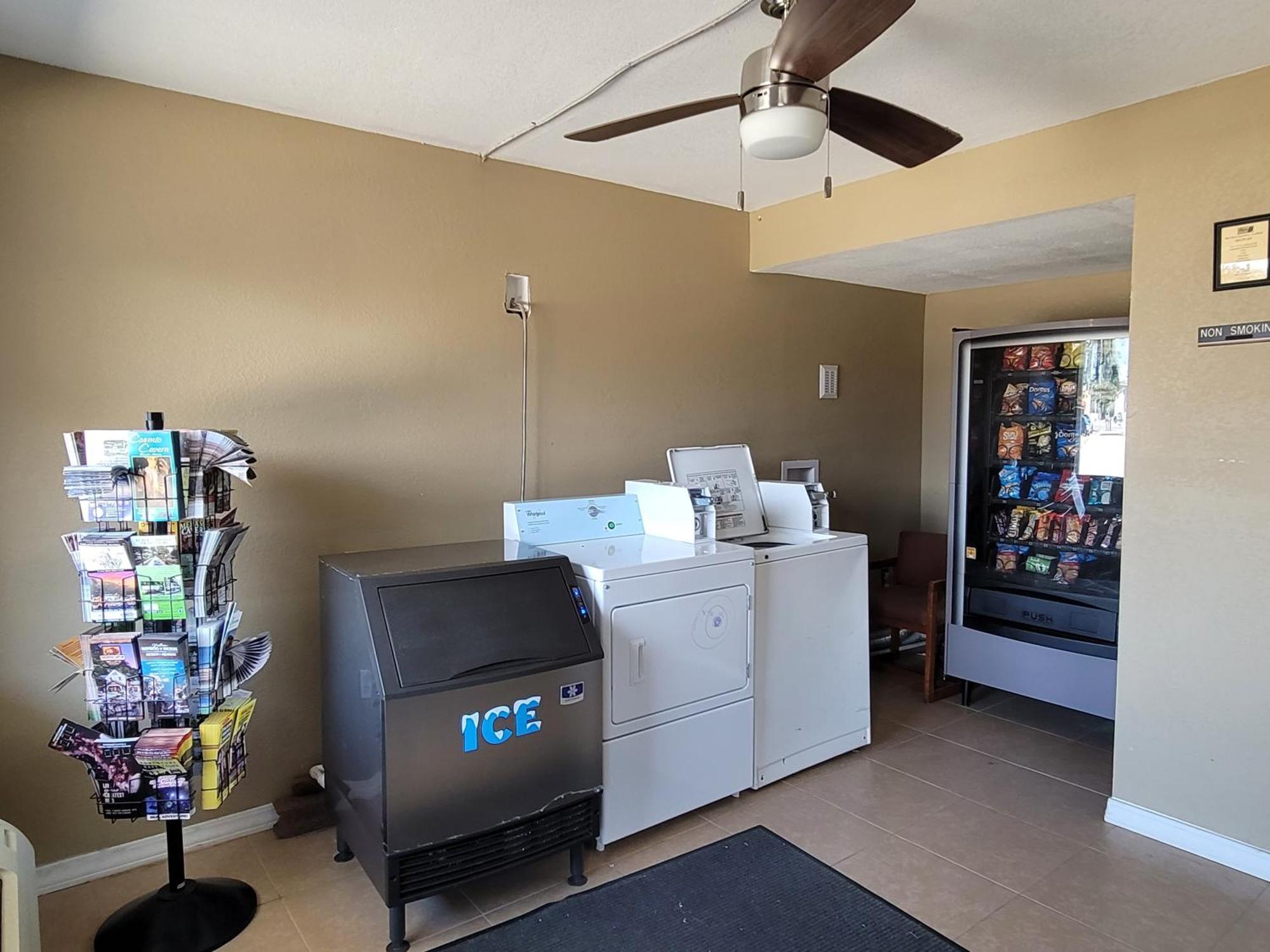Super 8 By Wyndham Arkadelphia Caddo Valley Area Bagian luar foto