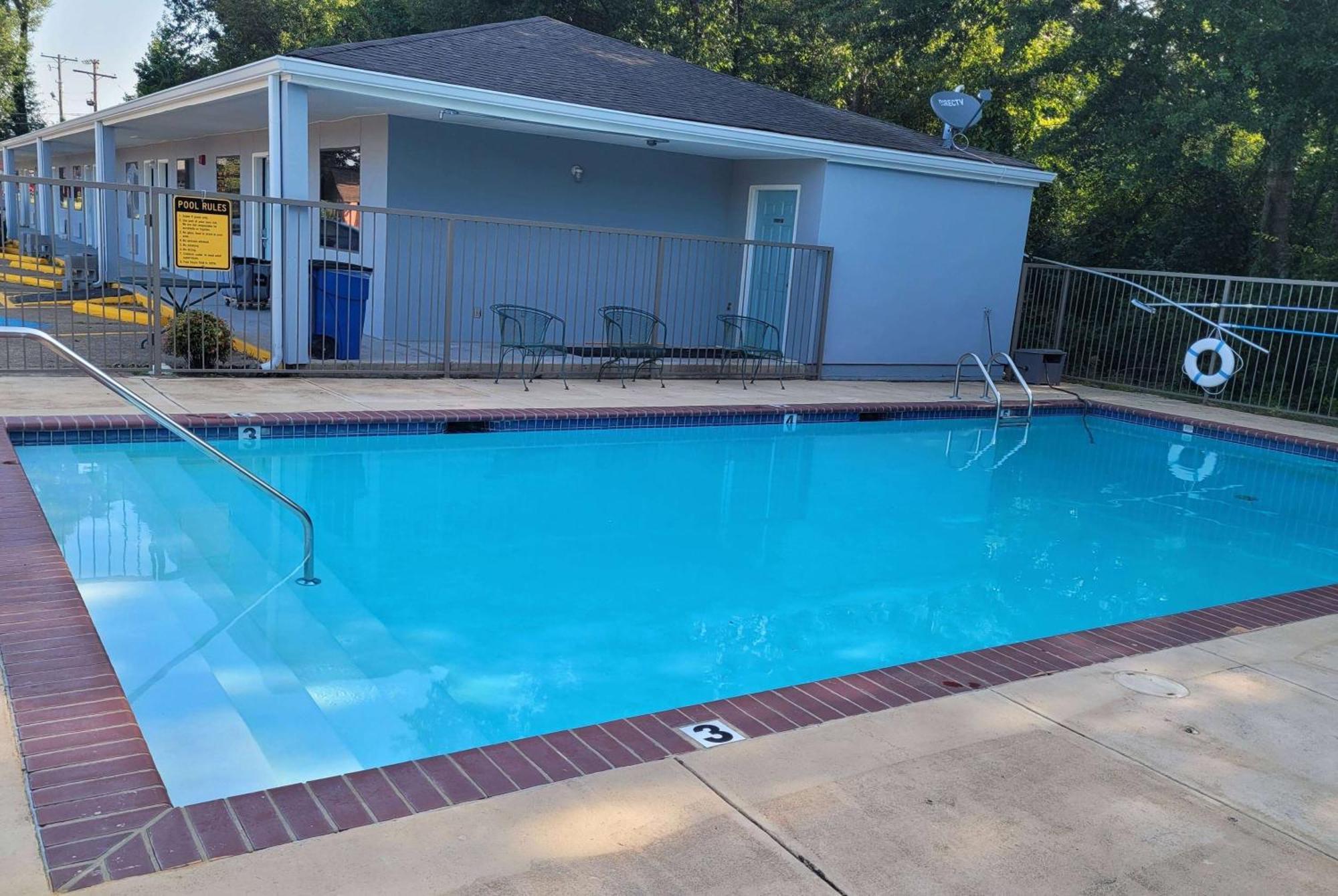 Super 8 By Wyndham Arkadelphia Caddo Valley Area Bagian luar foto