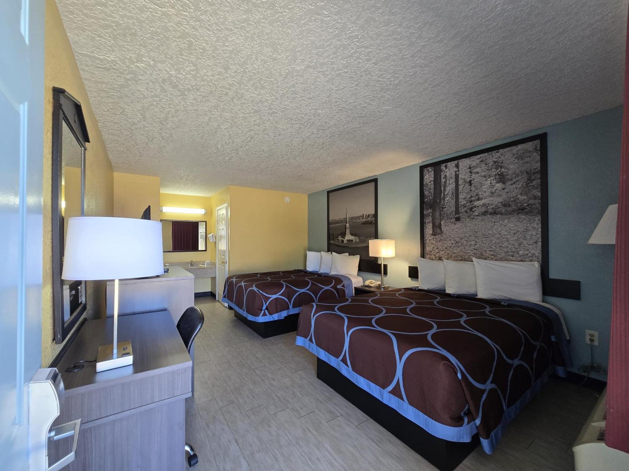 Super 8 By Wyndham Arkadelphia Caddo Valley Area Bagian luar foto