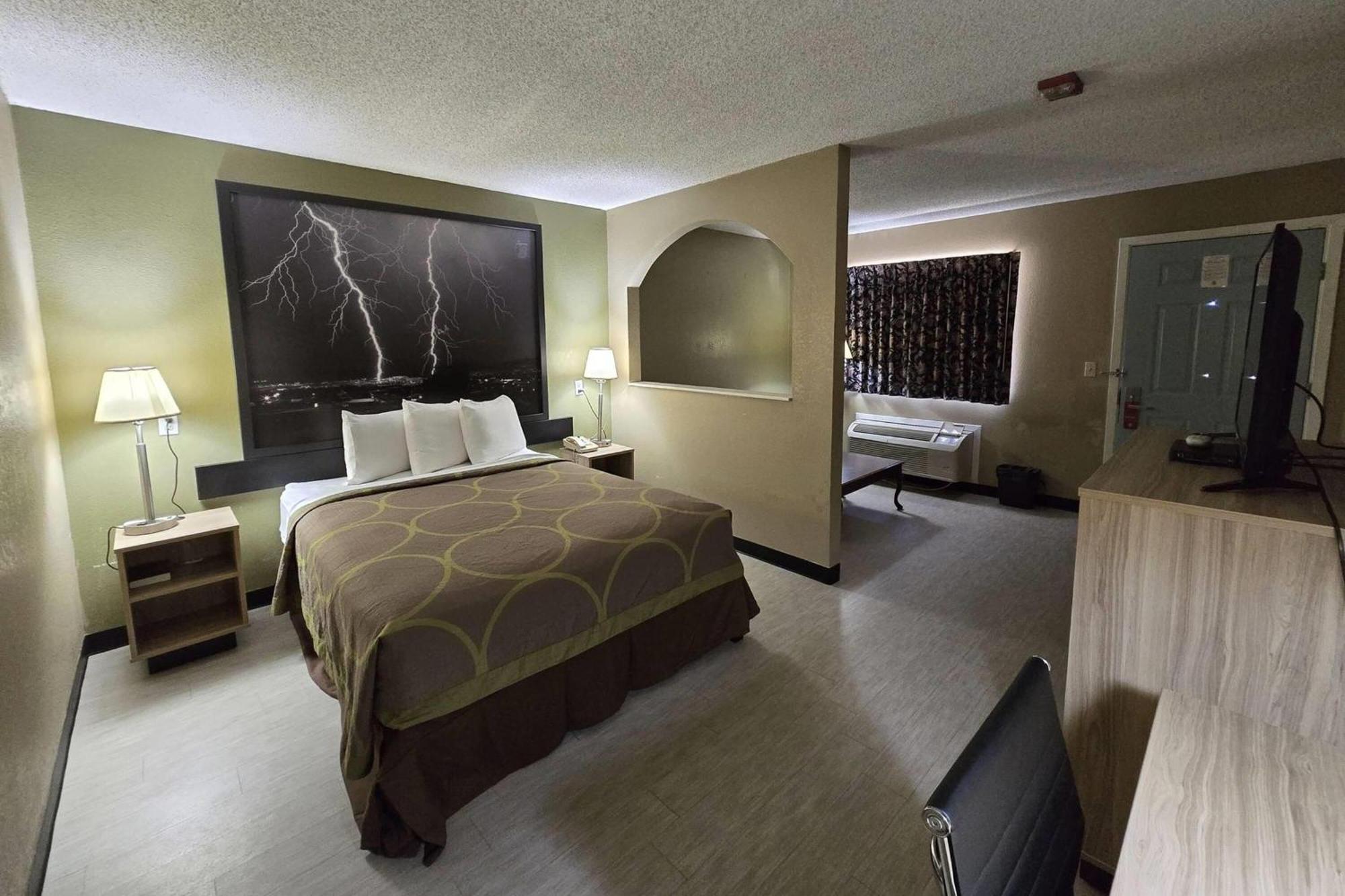 Super 8 By Wyndham Arkadelphia Caddo Valley Area Bagian luar foto